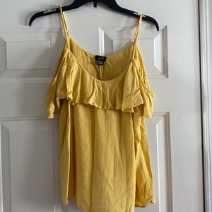 Women’s off the shoulder ruffle detail top